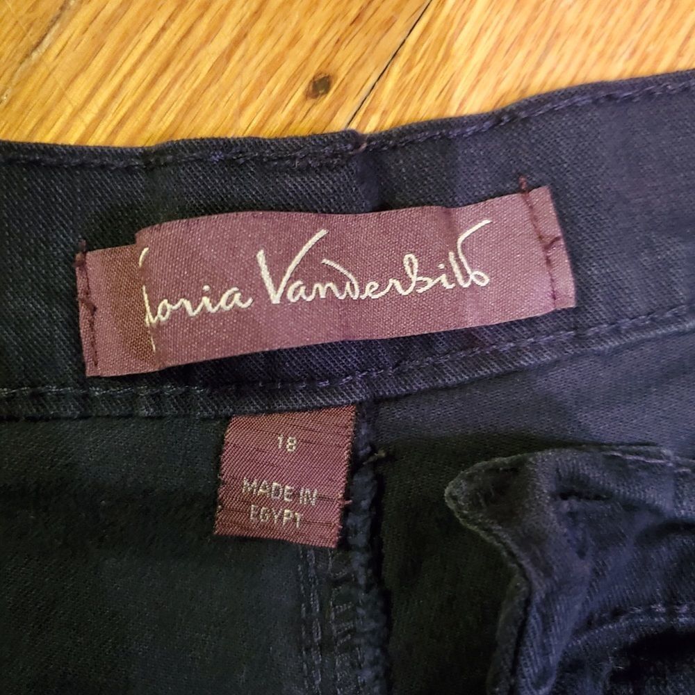 Navy Blue Jeans‎ - Picture 7 of 8